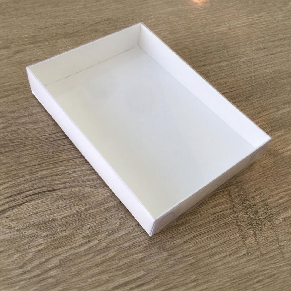 10.5x14.5x2.5 ÖLÇÜLÜ ALTI BEYAZ KARTON ÜSTÜ ASETAT KUTU