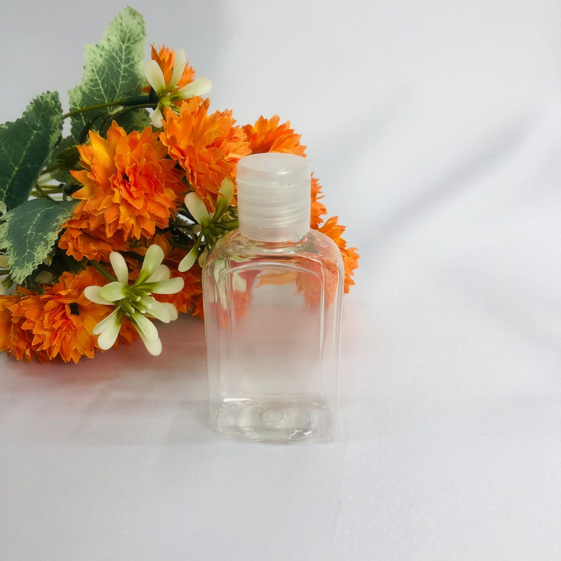 PVC ŞİŞE DİKDÖRTGEN DÖKME KAPAK 50cc