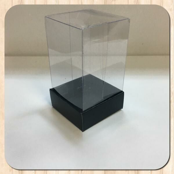 5x5x9 ALTI SİYAH KARTON ÜSTÜ ASETAT KUTU