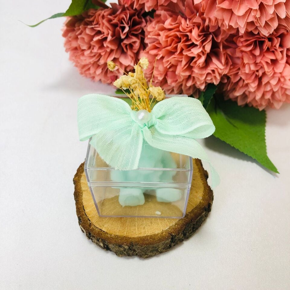 MİKA KUTULU SU YEŞİLİ AYICIK MUM SÜSLENMİŞ