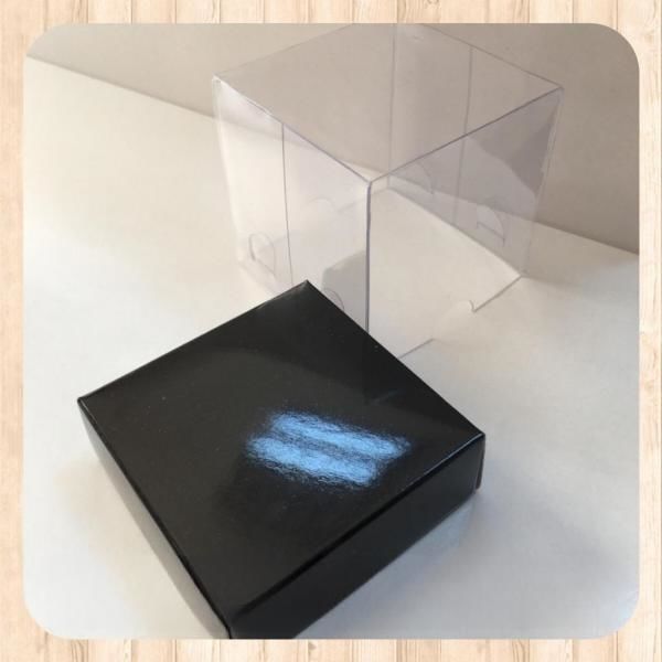 6x6x6 ALTI SİYAH KARTON ÜSTÜ ASETAT KUTU