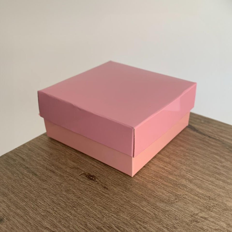 8x8x3.5 Pembe Komple Karton Kutu