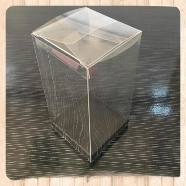 6x6x14 ALTI SİYAH İÇ YÜKSELTİCİ KARTON ÜSTÜ OTOMATİK KUTU