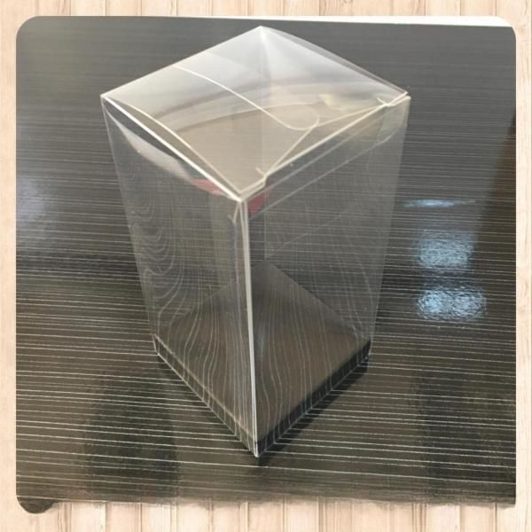 6x6x14 ALTI SİYAH İÇ YÜKSELTİCİ KARTON ÜSTÜ OTOMATİK KUTU