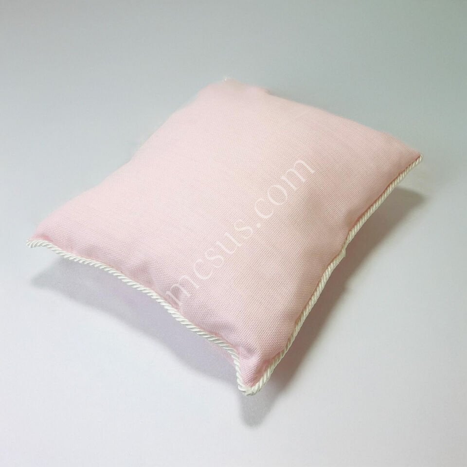 SÜSLEMESİZ YASTIK PEMBE RENK BEYAZ KENARLI