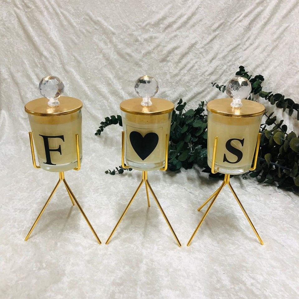 AYAKLI 403 MUM PLASTİK KRİSTAL TEPELİ