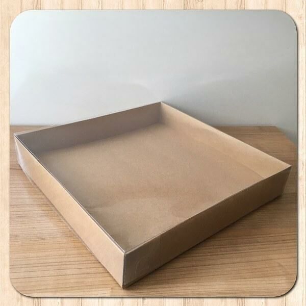 30x30x5 ALTI KRAFT ÜSTÜ ASETAT KUTU