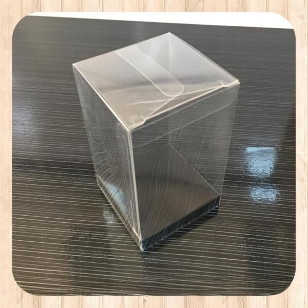7x7x8 ALTI SİYAH İÇ YÜKSELTİCİ KARTON ÜSTÜ OTOMATİK KUTU