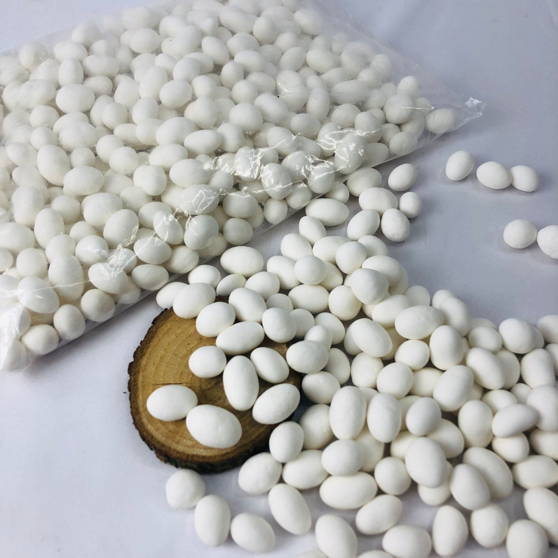 KİLOLUK KAYISI ÇEKİRDEĞİ BADEM ŞEKERİ