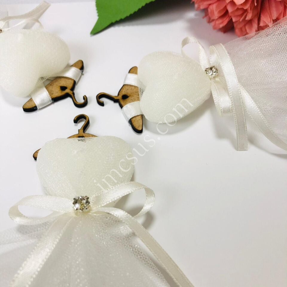 ASKILI TÜL MUM KALP FİGÜRLÜ