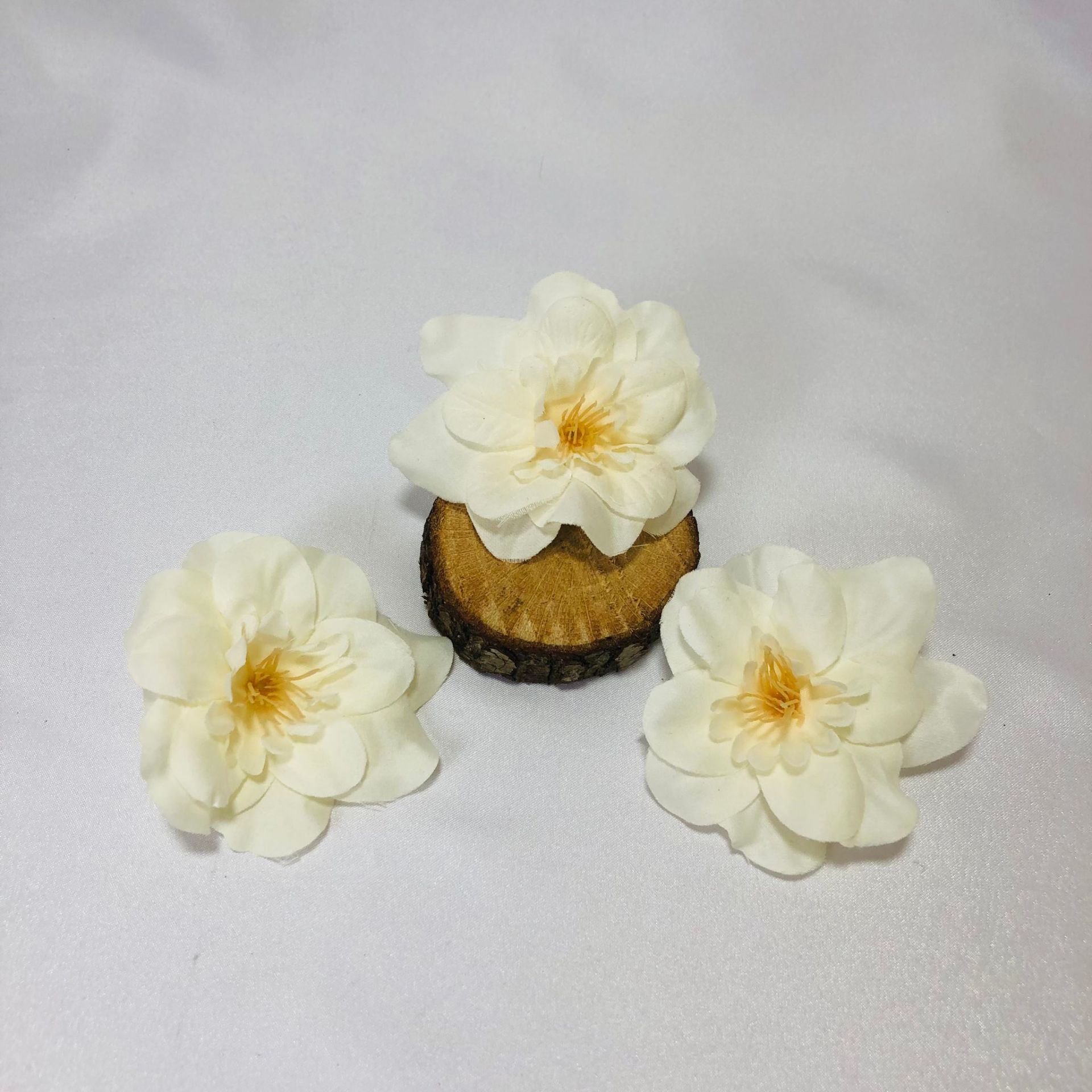 ŞEBBOY KAFA 100'LÜ 7cm YAPAY ÇİÇEK Krem