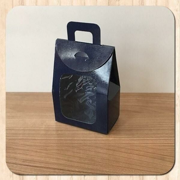 7.5x10.5x4.5 PENCERELİ LACİVERT ÇEREZ KUTUSU