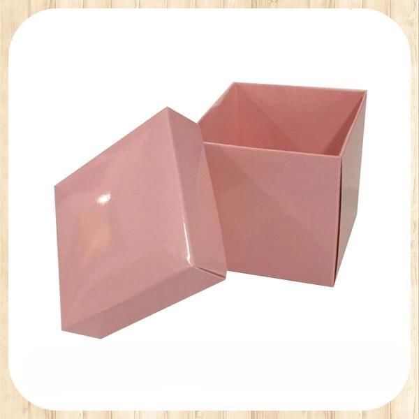 7x7x7 PEMBE KOMPLE KARTON KUTU