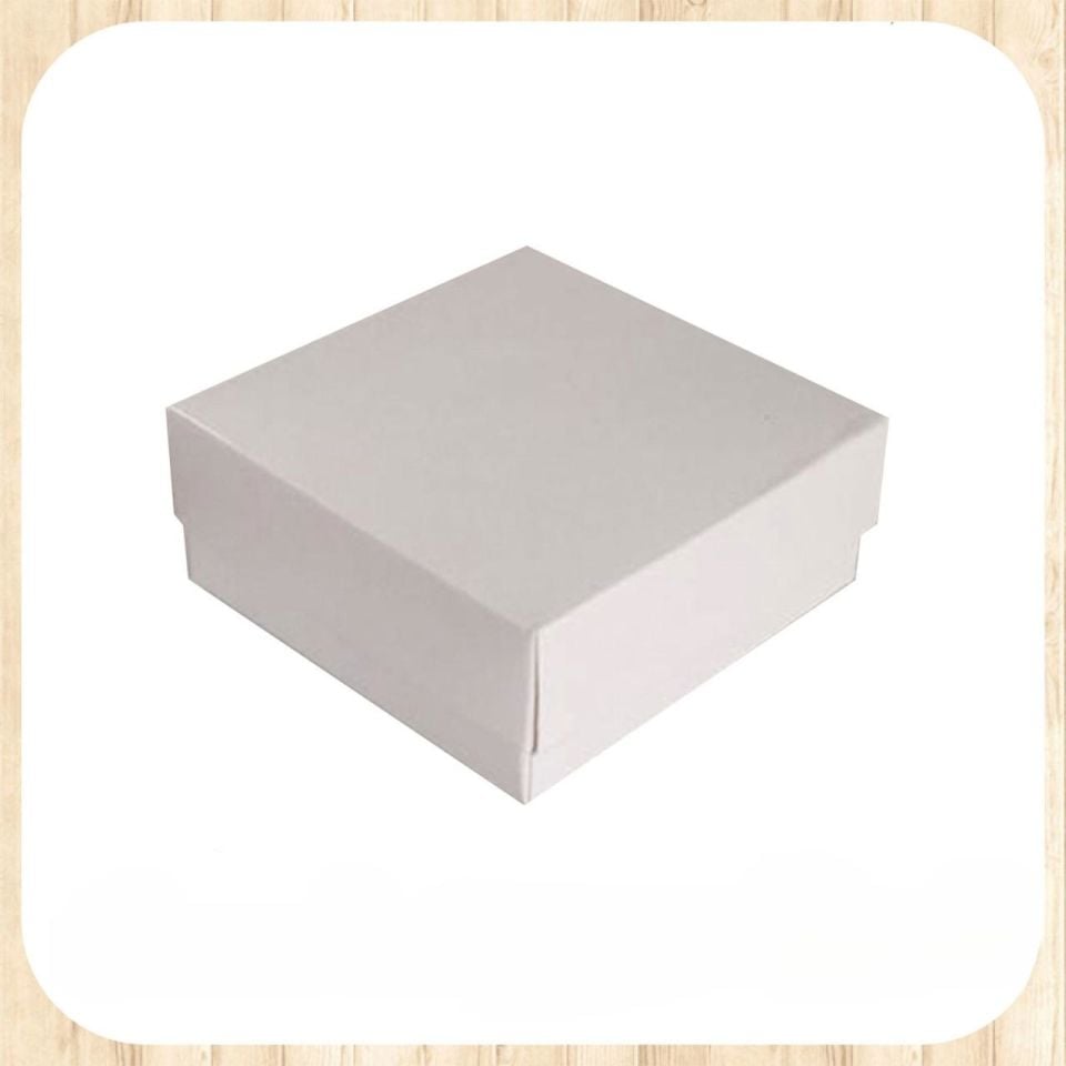 8x8x3 BEYAZ KOMPLE KARTON KUTU
