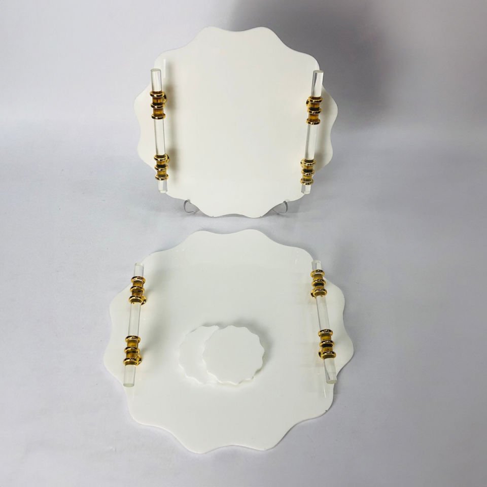 BEYAZ PAPATYA ORJİNAL EPOKSİ TEPSİ ÇOK KIVRIMLI GOLD CAM KULPLU