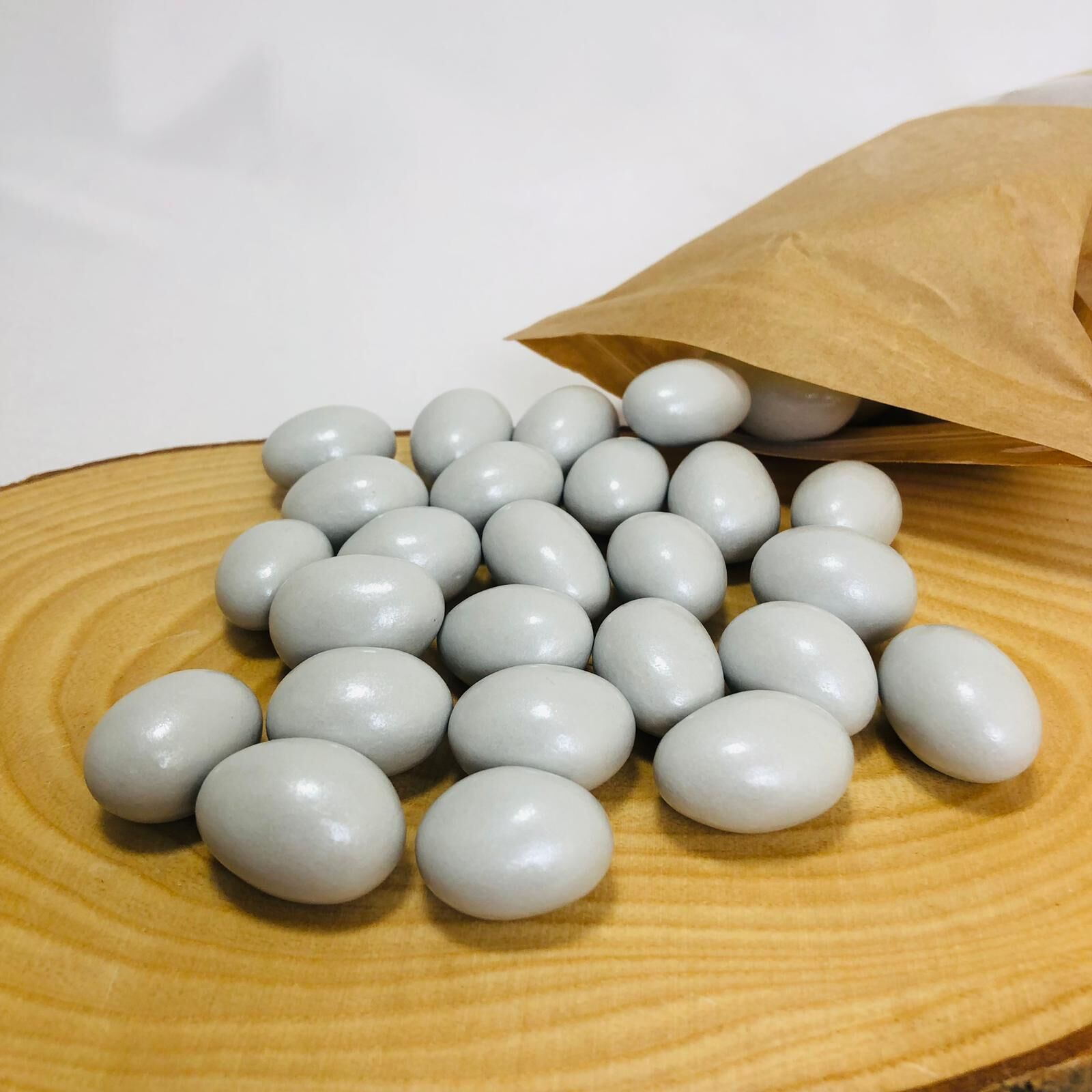 ÇİKOLATA KAPLI ORJİNAL BADEM ŞEKERİ 1 Kg - Gri