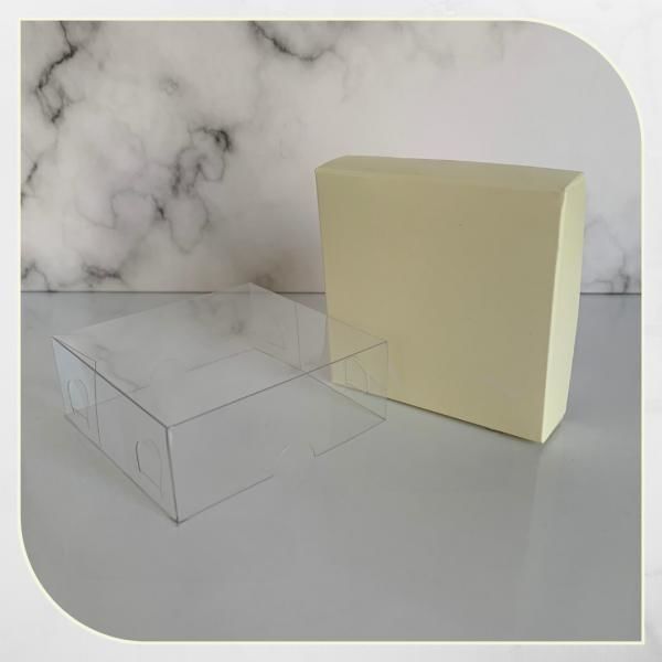 8x8x3 ALTI KREM KARTON ÜSTÜ ASETAT KUTU