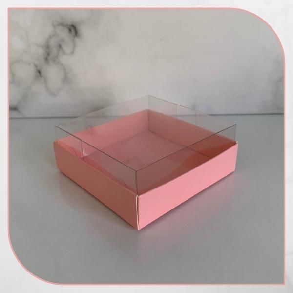 8x8x3 ALTI PEMBE KARTON ÜSTÜ ASETAT KUTU