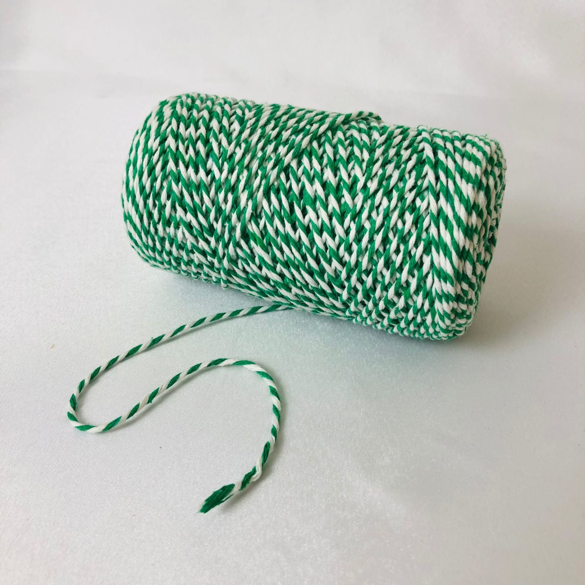 PAKETLEME İPİ ÇİFT RENK YILBAŞI İPİ 200gr Yeşil
