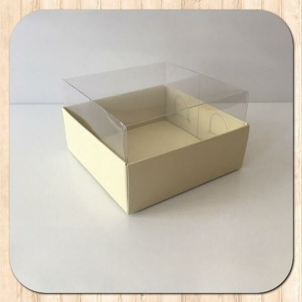 8x8x5 ALTI KREM KARTON ÜSTÜ ASETAT KUTU