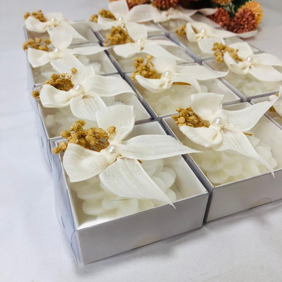 KUTULU LOTUS MUM SÜSLEME NOPEL FİYONKLU