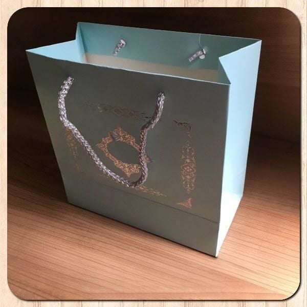 20x20x10 Ölçülü Mavi Üzerine Gümüş Saray Desenli Karton Poşet