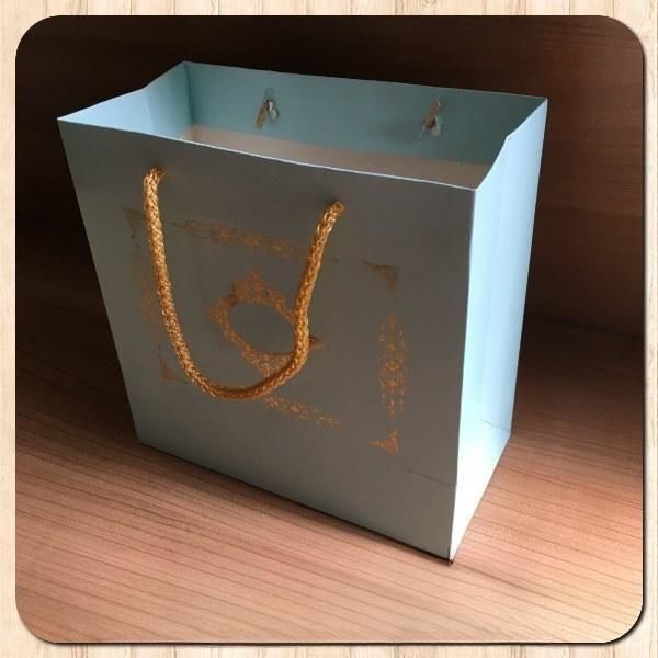 20x20x10 Ölçülü Mavi Üzerine Gold Saray Desenli Karton Poşet